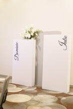 Charger l&#39;image dans la galerie, Mariage blanc chic et épuré - Dominic &amp; Julie
