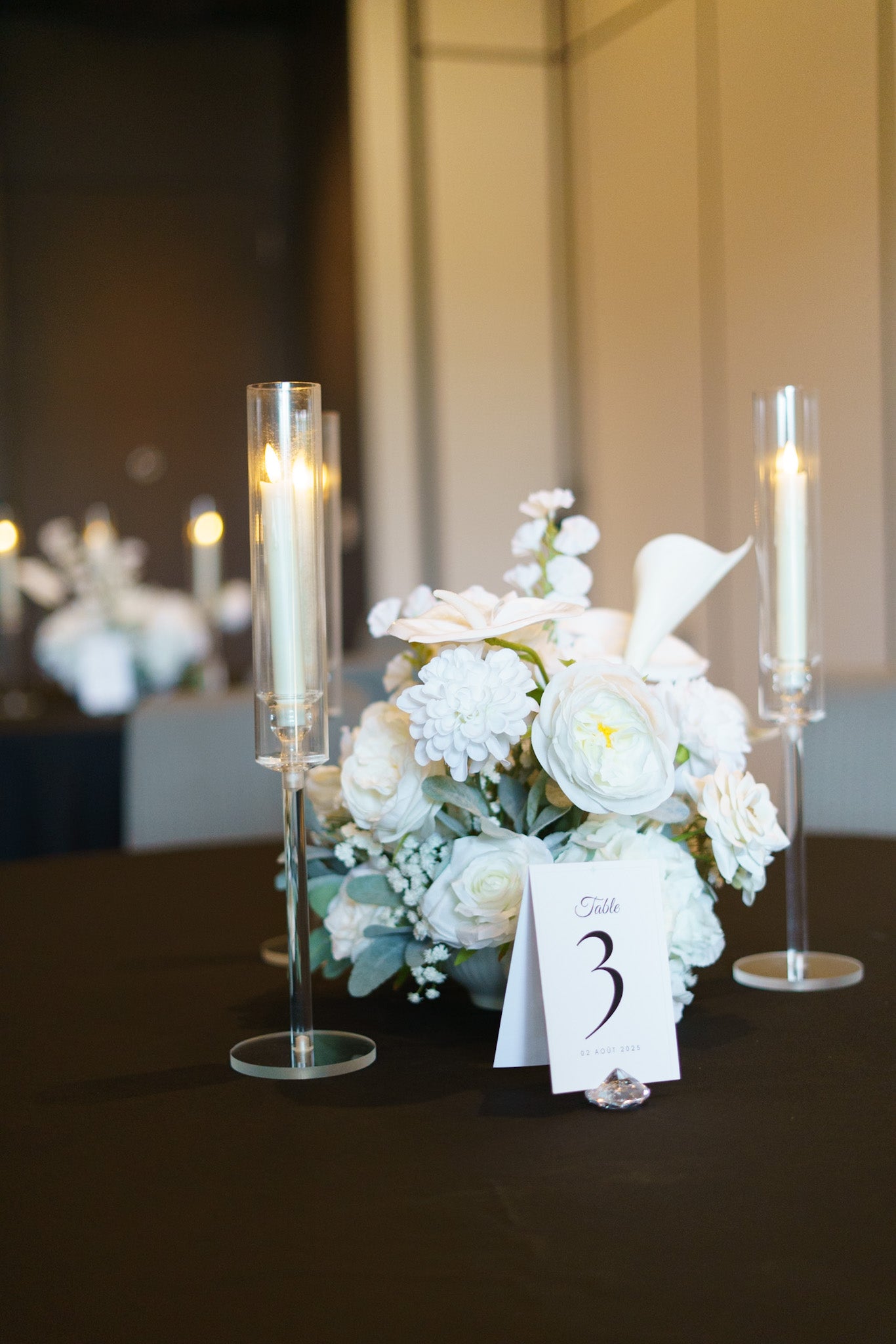 Mariage blanc chic et épuré - Dominic & Julie