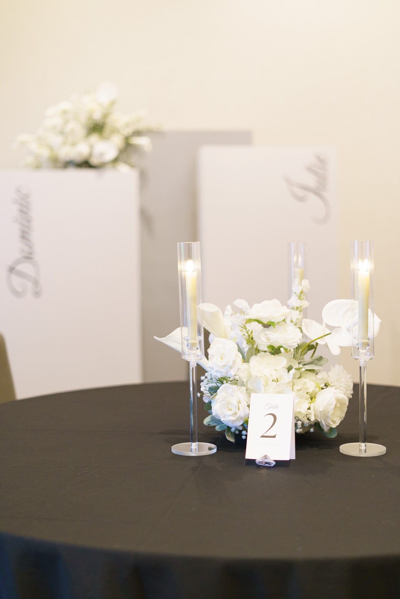 Mariage blanc chic et épuré - Dominic & Julie